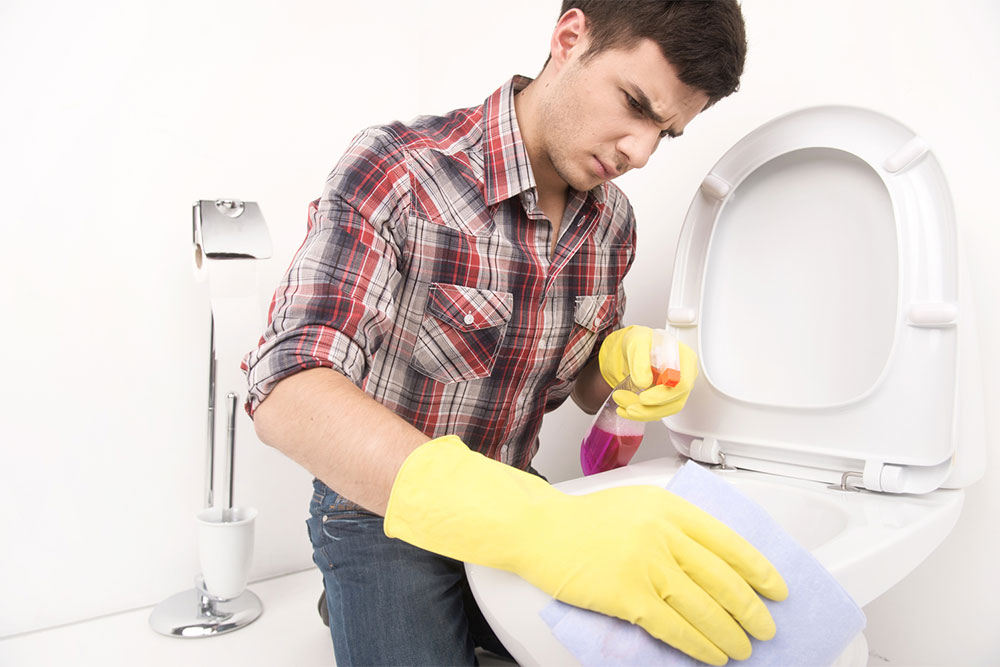 20 bathroom cleaning mistakes to avoid